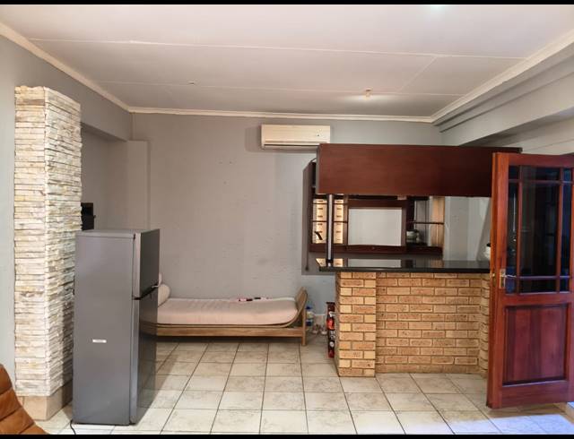 4 BEDROOM HOUSE FOR SALE IN CASHAN